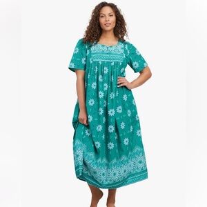 NWOT Only Necessities Plus Size 3X Mixed Print Lounger Dress